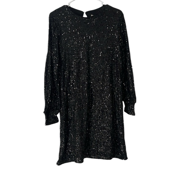 H&M Dresses & Skirts - Women’s black dress size M sequin NEVER WORN
